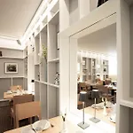 Locals Stadthotel Szálloda 3*