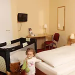 Szálloda Locals Stadthotel