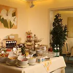 Locals Stadthotel 호텔