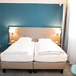 Locals Stadthotel Szálloda 3*