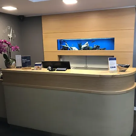 Locals Stadthotel 酒店