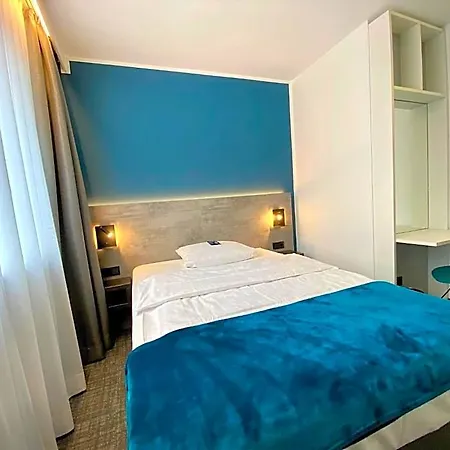 Locals Stadthotel 3*