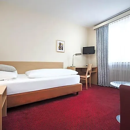 Locals Stadthotel 호텔 3*