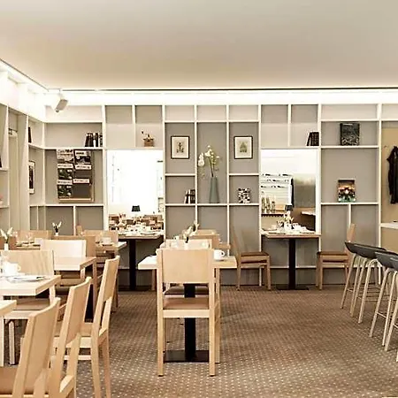Locals Stadthotel 3*