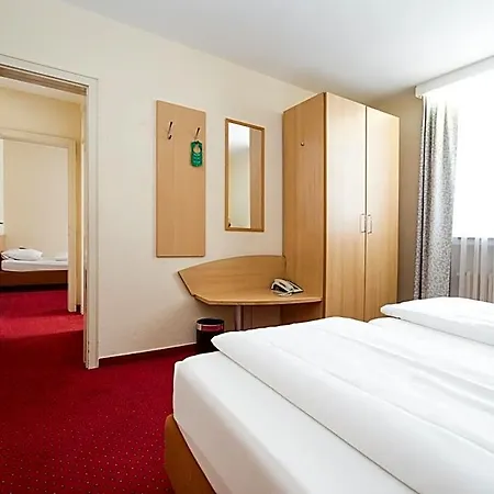 Locals Stadthotel 호텔 3*