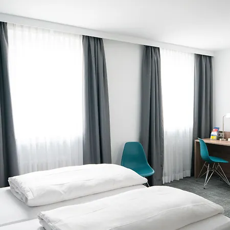 Locals Stadthotel Билефельд