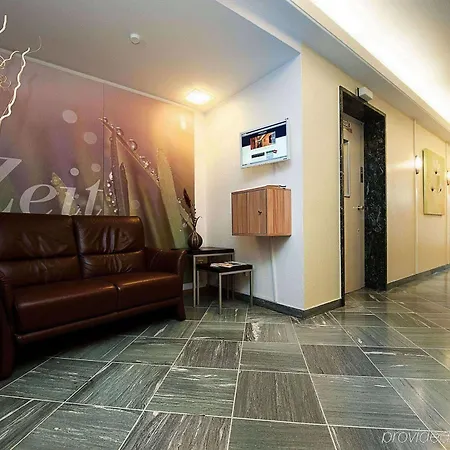 Locals Stadthotel מלון בילפלד