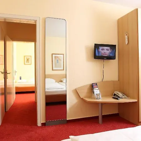 Hotel Locals Stadthotel 3*