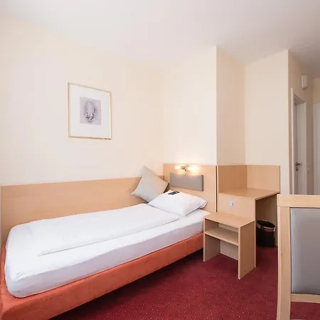 Locals Stadthotel 3* 比勒费尔德