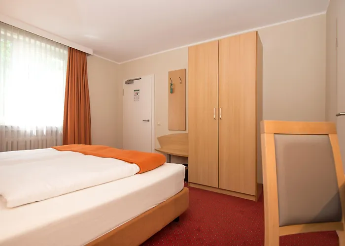 Locals Stadthotel Ξενοδοχείο