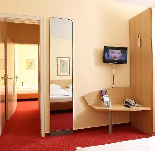 Ξενοδοχείο Locals Stadthotel 3*