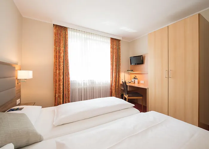 Hotel Comfort Garni Stadtzentrum 3*