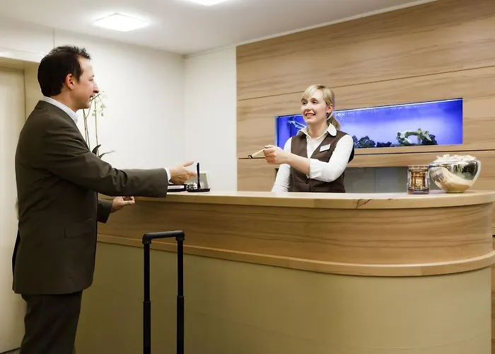 Ξενοδοχείο Locals Stadthotel